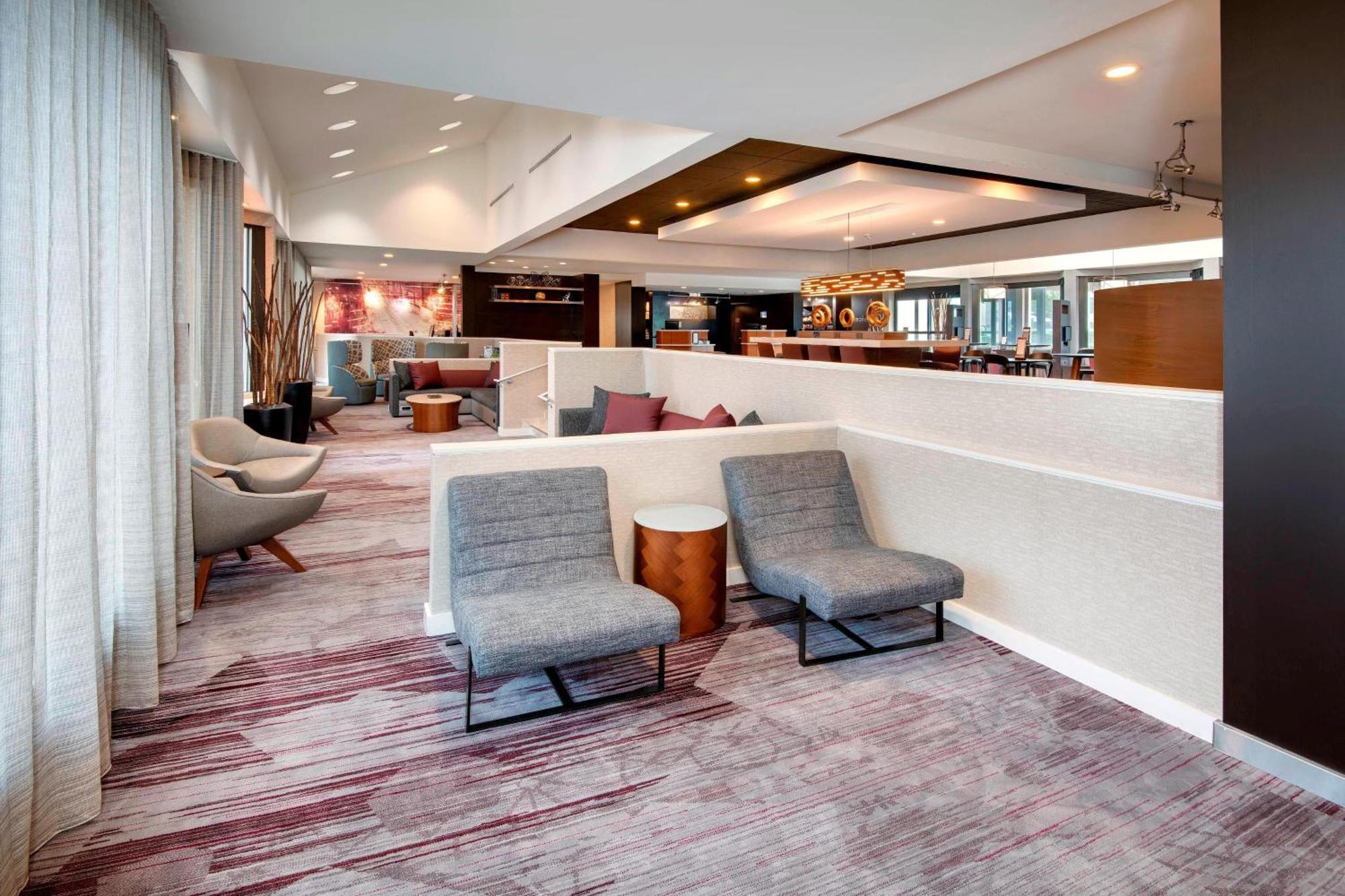 Hotel Courtyard By Marriott Midtown