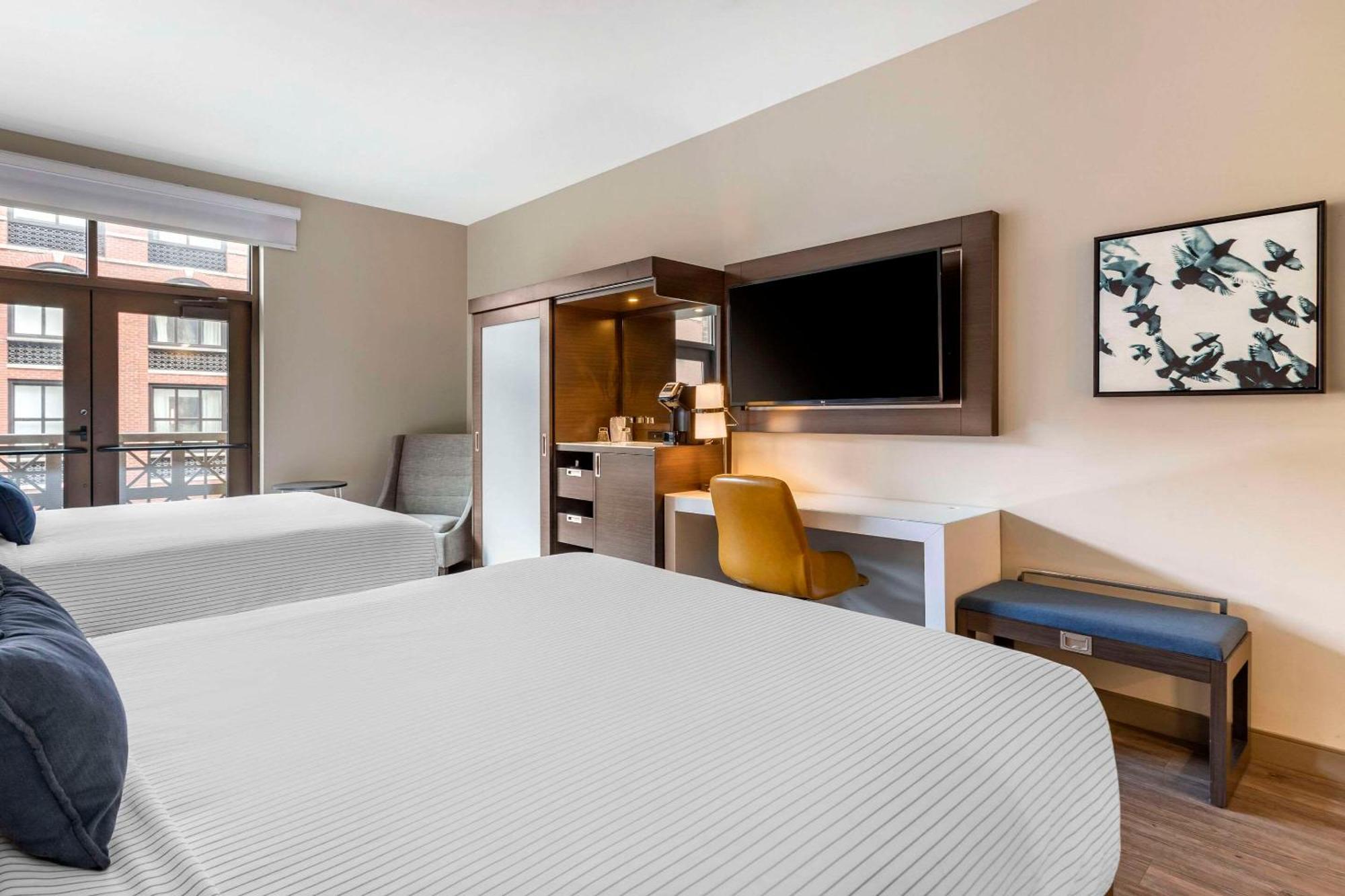 Cambria Downtown Historic District Hotel *