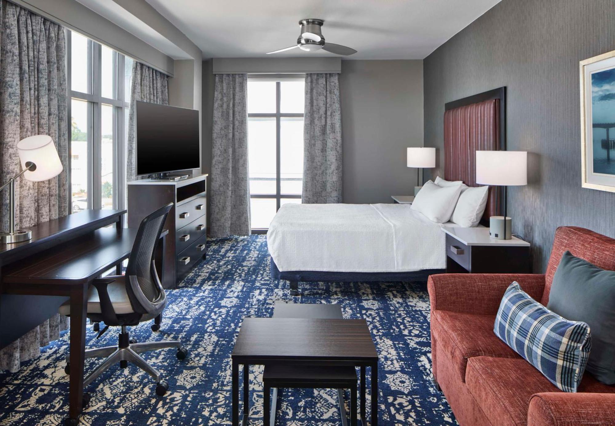 Homewood Historic District/riverfront 3* Savannah