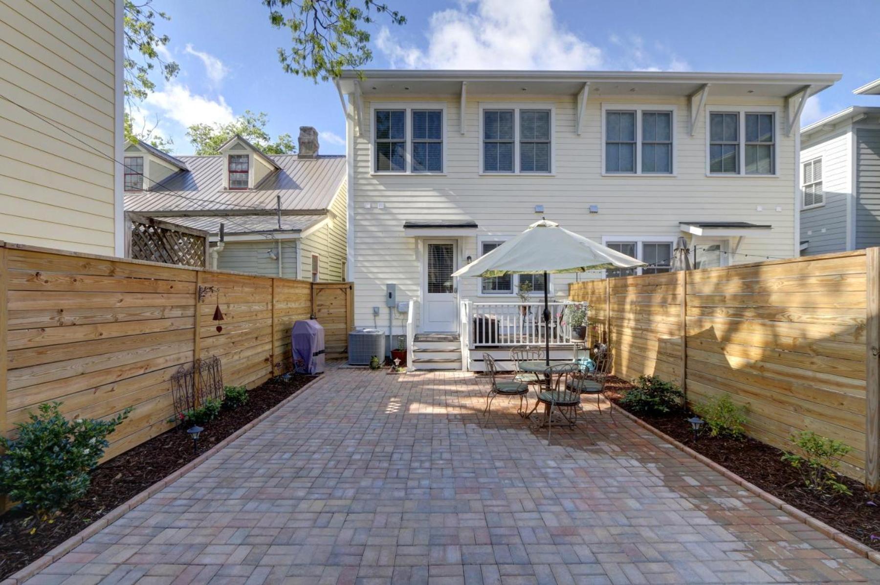 504 E Gwinnett *
