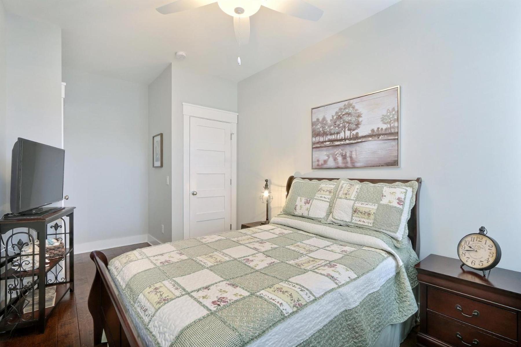 504 E Gwinnett Holiday home *