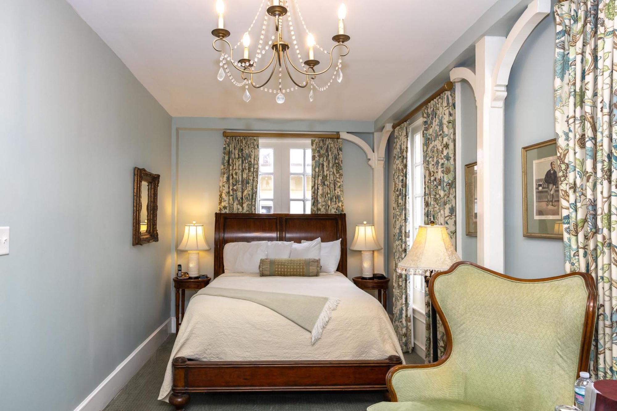 Bed & Breakfast Eliza Thompson House, Historic Of Collection (adults Only)