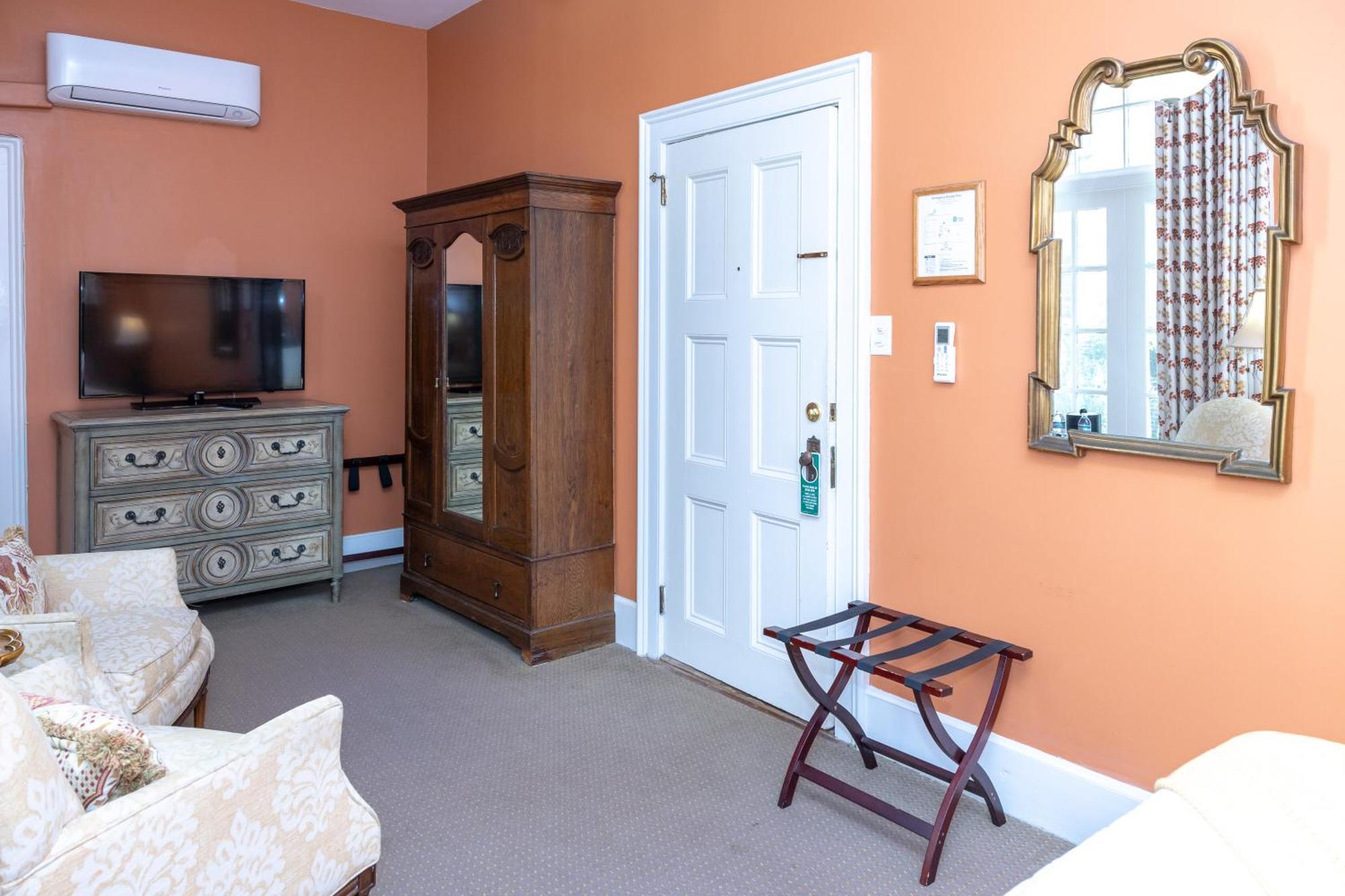 Bed & Breakfast Eliza Thompson House, Historic Of Collection (adults Only)