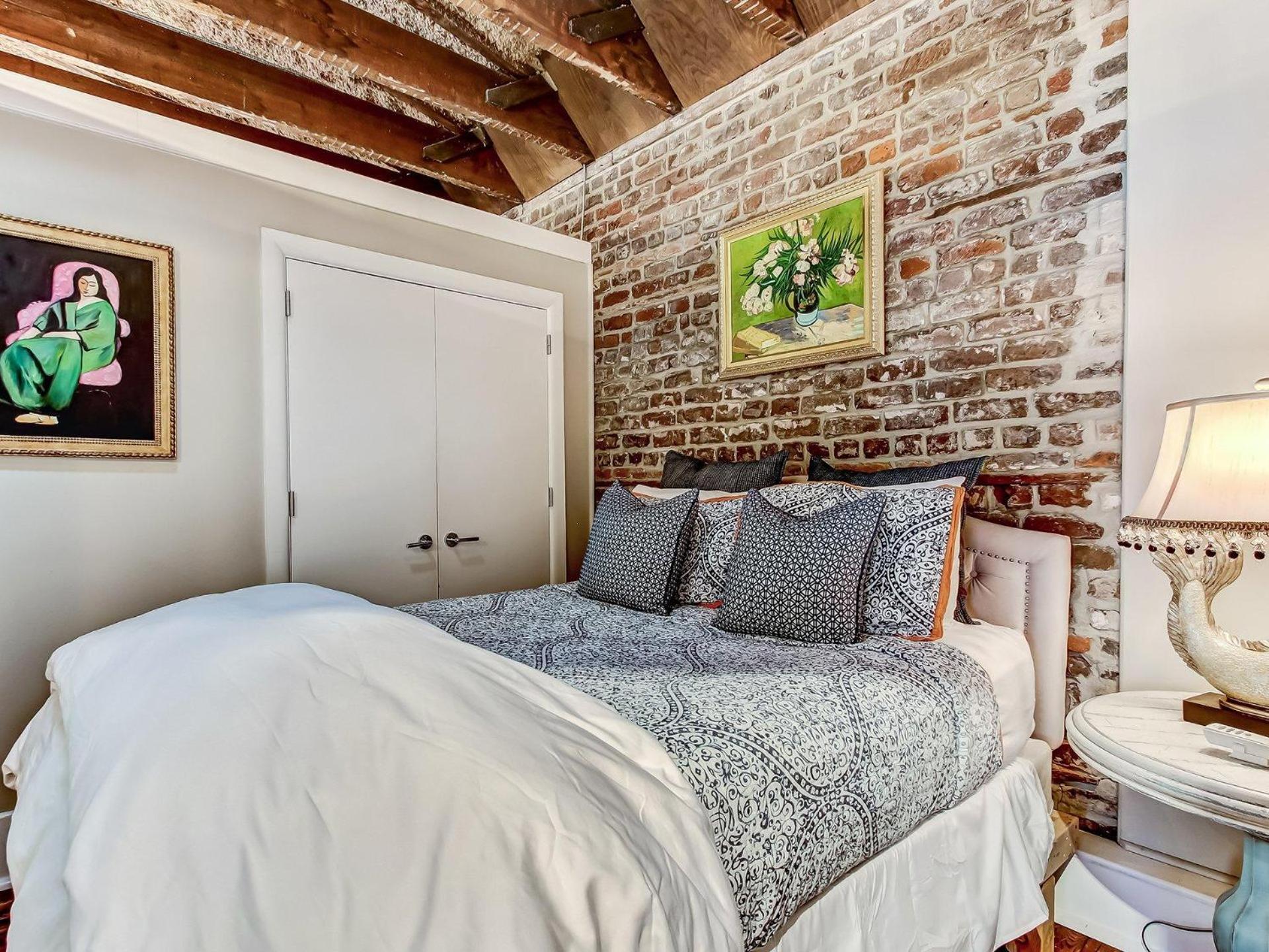 Broughton Corner Loft Apartment