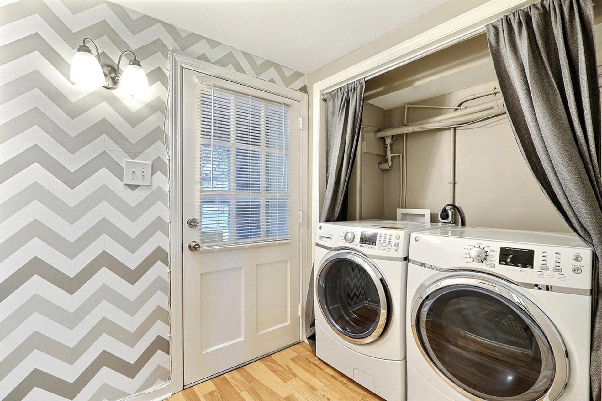 Oglethorpe Manor Garden Level Apartment *