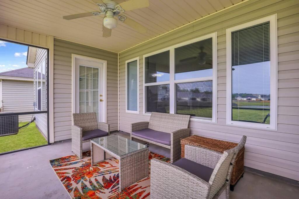 Lakeside Group Oasis 19min To Downtown Holiday home