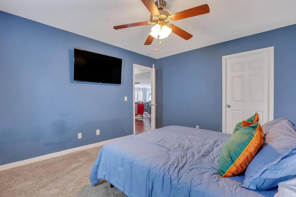 Lakeside Group Oasis 19min To Downtown Holiday home *