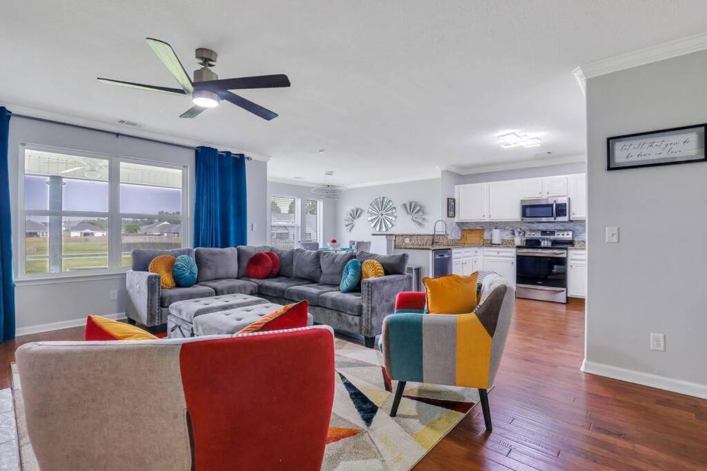 Lakeside Group Oasis 19min To Downtown Holiday home