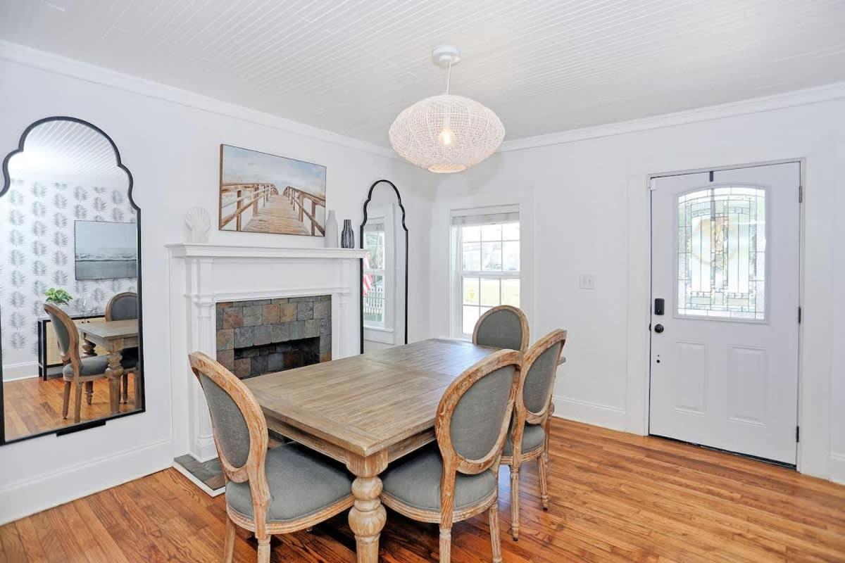Adorable Near Marina & Tybee Savannah