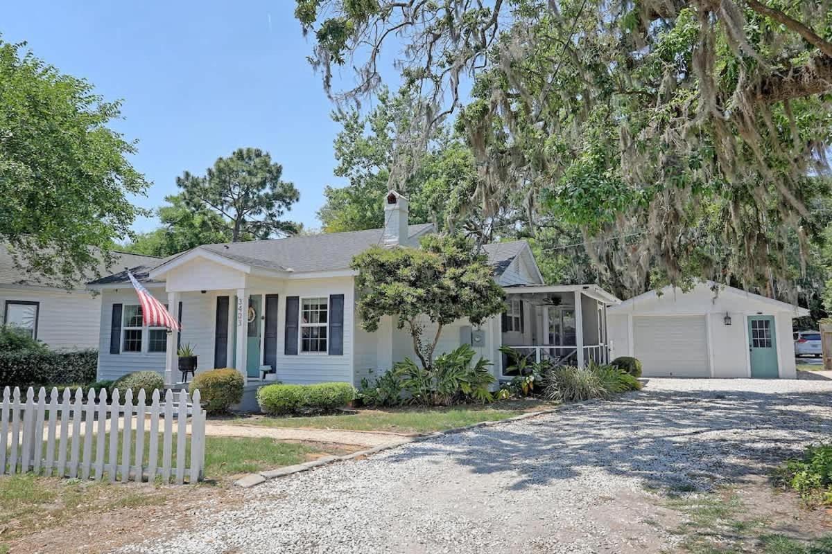 Adorable Near Marina & Tybee Savannah