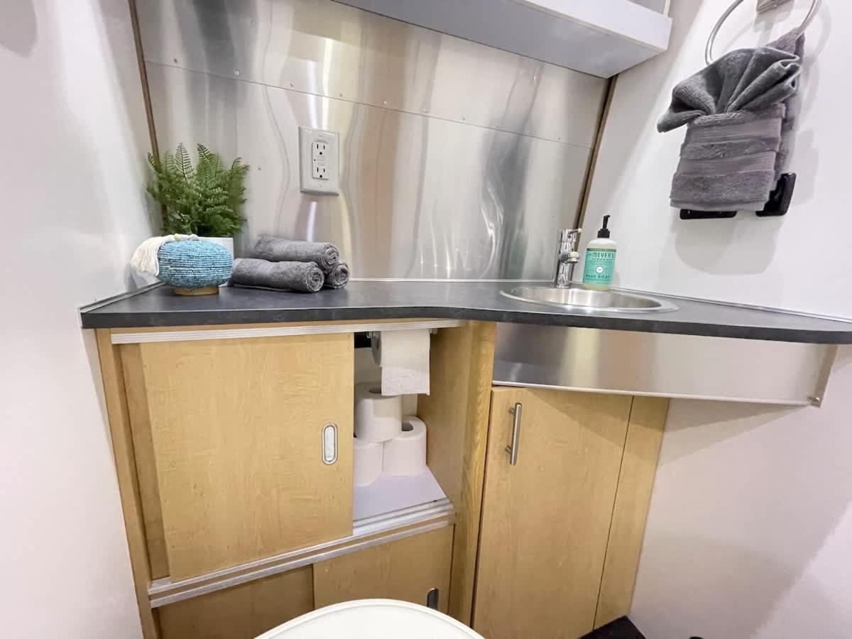 Campsite Limited Edition Airstream Midway Downtown & Savannah
