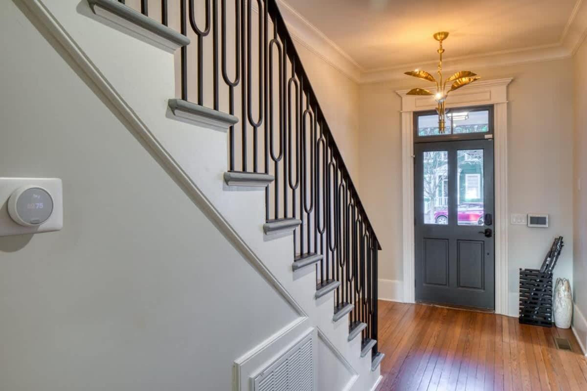 Luxury 3 Bedroom W Private Bath Walk Everywhere *