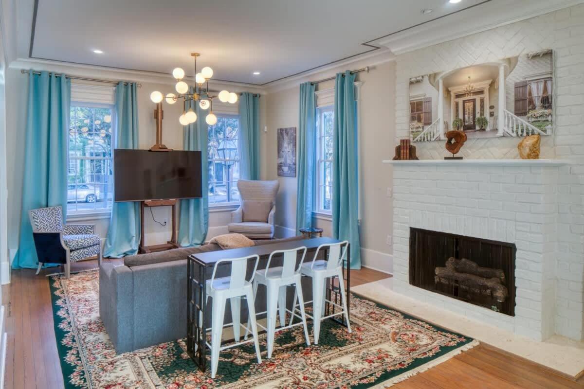 Villa Luxury 3 Bedroom W Private Bath Walk Everywhere Savannah