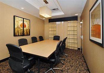 Doubletree By Hilton Airport Hotel