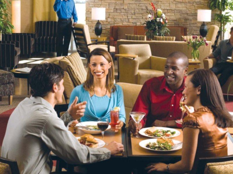 Hotel Doubletree By Hilton Airport 4*