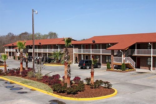 Savannah And Savannah Port Area Hotel