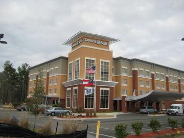 Doubletree By Hilton Airport 4*