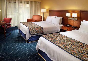 Courtyard By Marriott Midtown Hotel Savannah