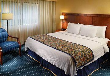Courtyard By Marriott Midtown Savannah
