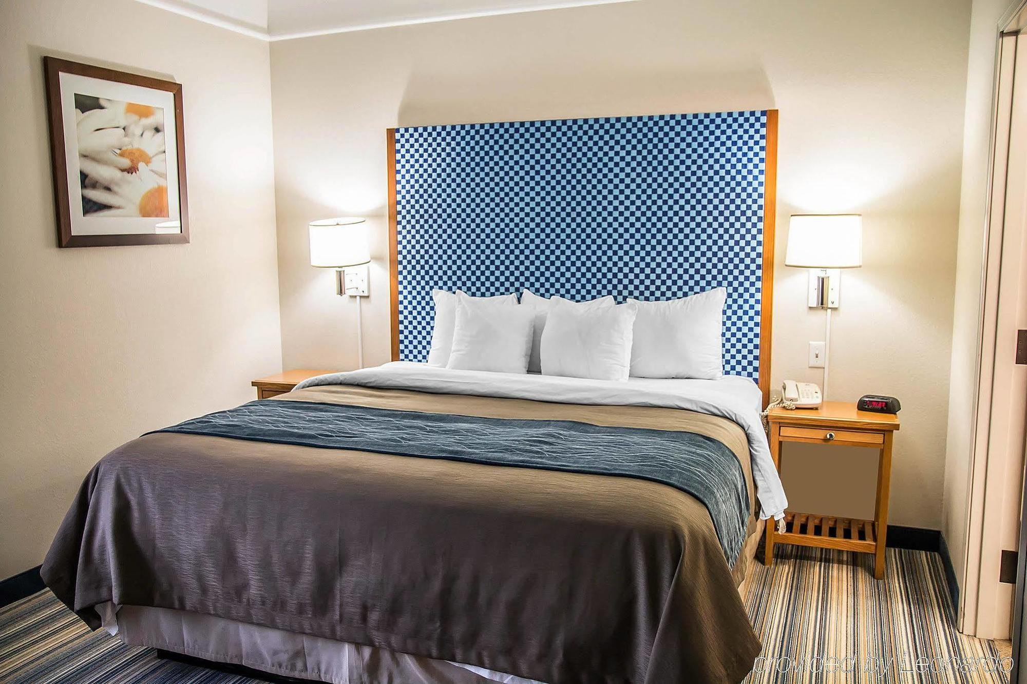 Spark By Hilton Airport Hotel