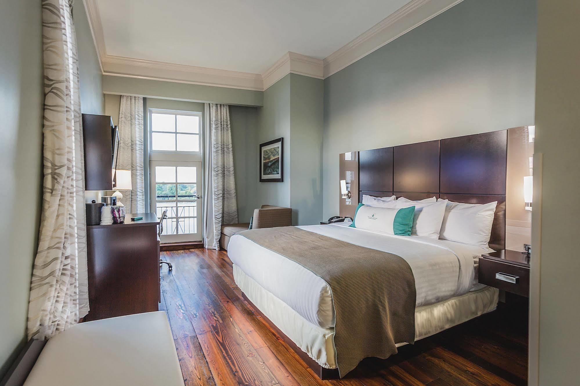 The Cotton Sail - Tapestry Collection By Hilton 4* Savannah
