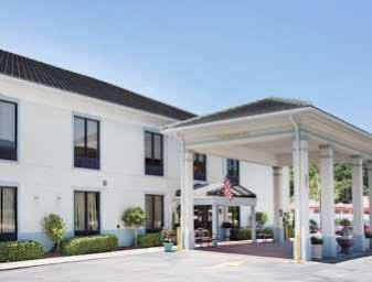 Hotel Baymont By Wyndham Savannah/garden