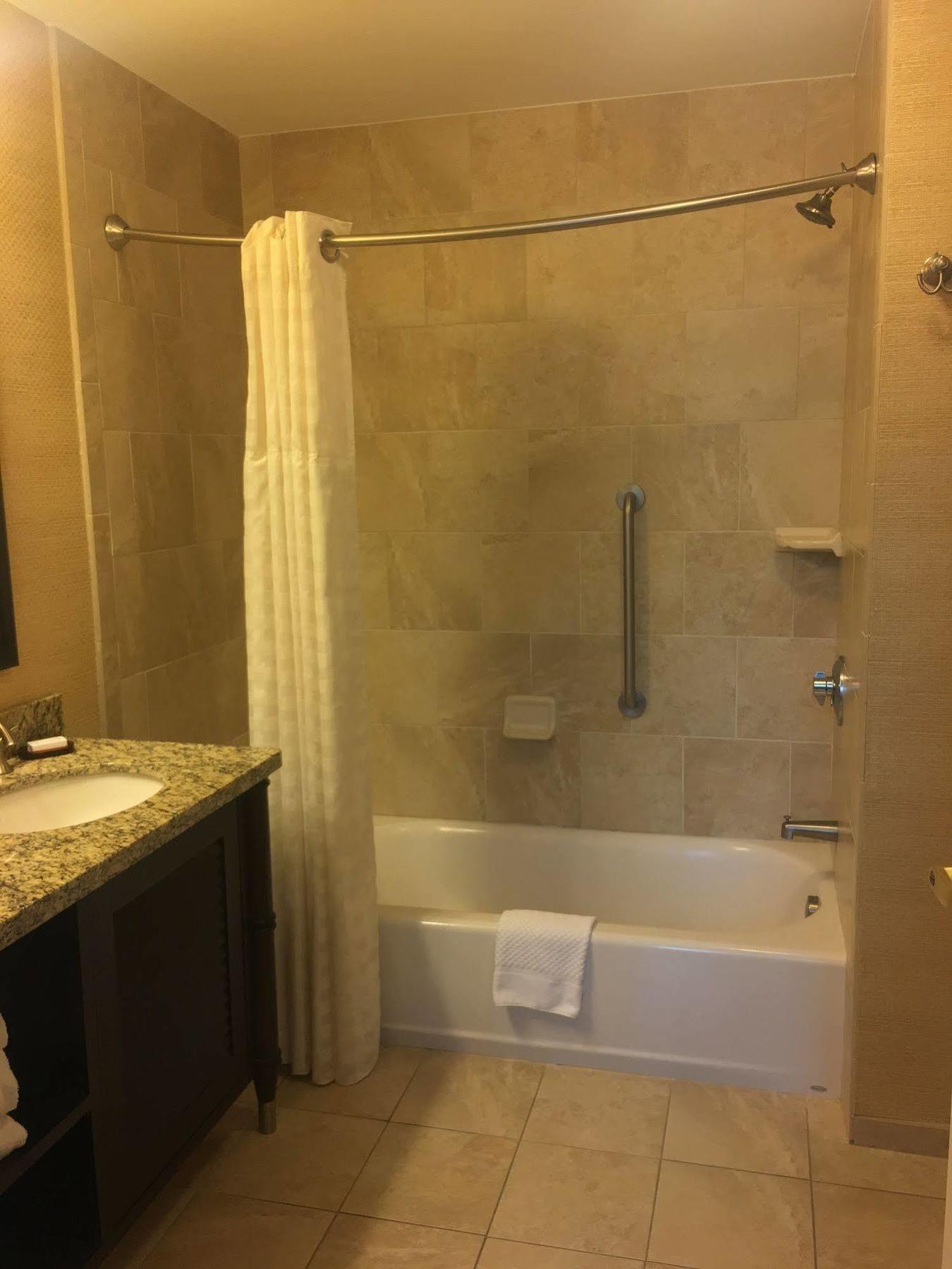 Hotel Embassy Historic District 4*