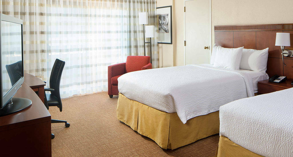 Hotel Courtyard By Marriott Midtown
