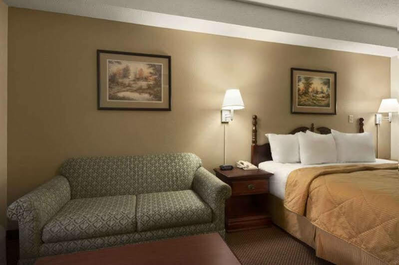 Motel Days & By Wyndham Midtown 2*