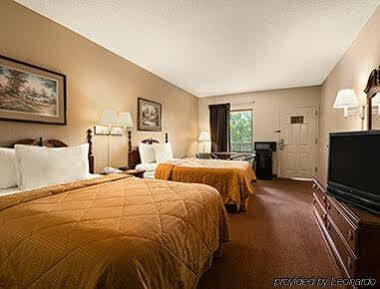 Motel Days & By Wyndham Midtown Savannah