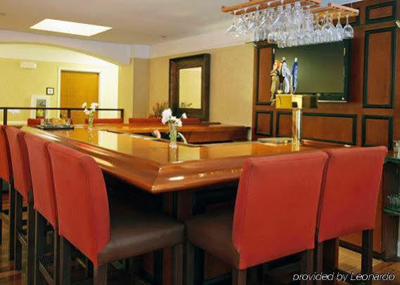 Spark By Hilton Airport Hotel Savannah