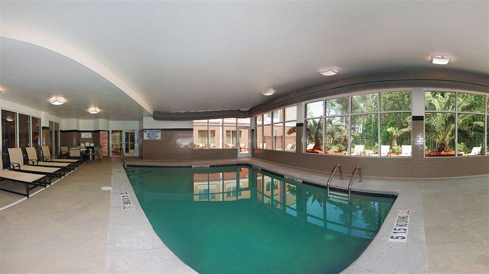 Doubletree By Hilton Airport Hotel 4*