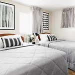 Intown Suites Extended Stay Savannah Ga