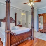 The Chippewa Suite On Savannah\'S Famous Jones Street