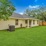 Beautiful New Construction Only 4 Min To Downtown!