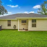 Beautiful New Construction Only 4 Min To Downtown!