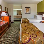 Ramada By Wyndham Savannah Gateway