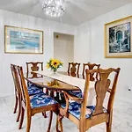 Peaceful Savannah Home - 11 Mi To Beaches!