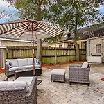 130 Y O Historic Savannah Cottage Off Forsyth Park