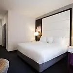 Tryp By Wyndham Savannah