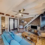 The Carriage House
