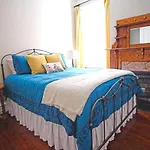 Historic 3 Bedroom On Chatham Square