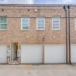 5 Bed Rose Estate With Parking