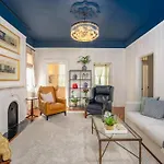 Charming Historic District Parlor Level Apartment