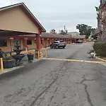 Deluxe Inn - Savannah
