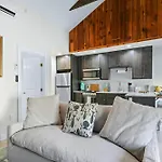 New! Historic 1Bed/1Bath Suite Steps To River St!