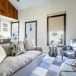 New! Historic 1Bed/1Bath Suite Steps To River St!