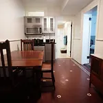 8Br Historic Hamilton House
