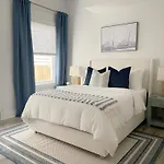 New! Stylish 1900S Renovated Duplex Apartment Building Near Forsyth & River St