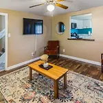 Family-Friendly W Ping Pong- Relax & Play Retreat